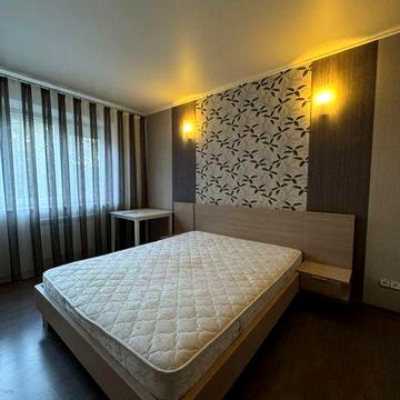 Здам 2-кімн по вулиці Головній (район готелю Буковина)