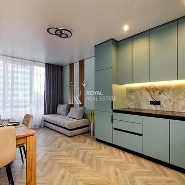 Всеволода Змієнка вул., 15/23