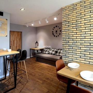 Голосіївський просп. (40-річчя Жовтня), 95