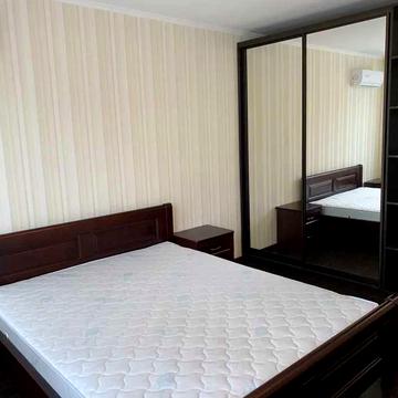 Здам 1 кімнатну квартиру. Метро Чернігівська.