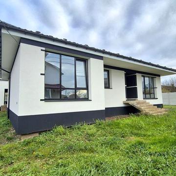 )( Продаж Американки на 10 сотках землі