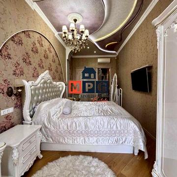 Продаж 3к Квартира Банний провулок ЖК Дом на Набережной