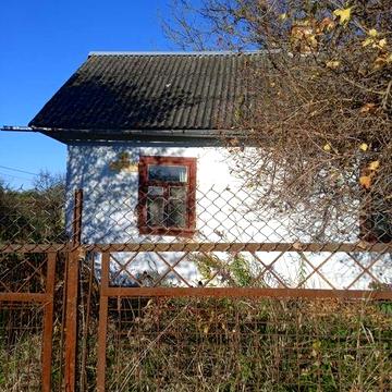 Продам деревяний будиночок під реконструкцію, 0.18 га землі