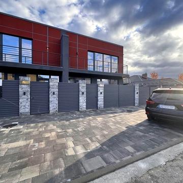 Зоряна вул.