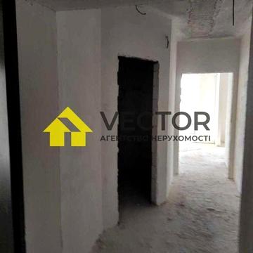 Продаж просторої 2к квартири 73 м2, Цегла, Індив. опалення!