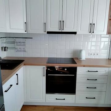 Симиренка вул., 12-Б