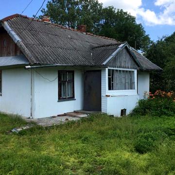 Продається будинок і земельна ділянка Коропуж