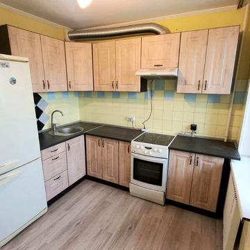 Голосіївська вул., 8