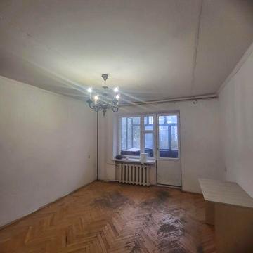 Продаж 2 кімнати по вул.Багряного