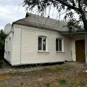 БЕЗ КОМІСІЇ! Продається житловий цегляний будинок у селі Красноліси