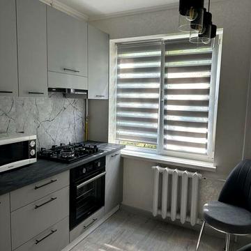 Здаю 2к кв  ТЦ Арсен