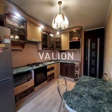 Драгоманова вул., 5