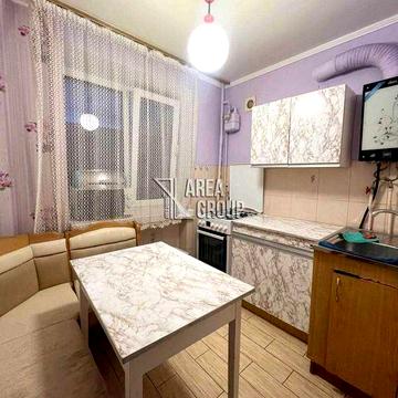 Здається в оренду 2-кімнатна квартира поряд з ринком.