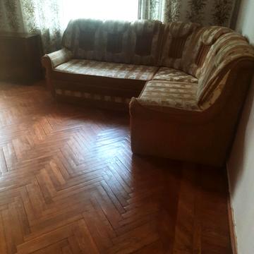 Володимирська вул., 65