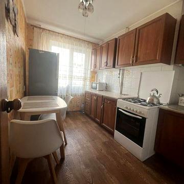 Ремонтик 2к Победа набережная до центра 15 мин гагарина науки