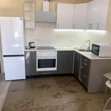 Чубинського вул., 8-Б