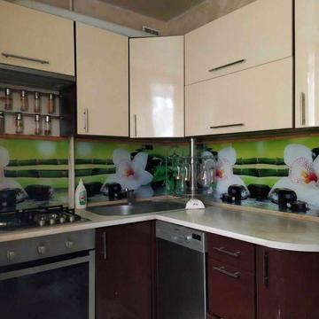 Продаж / квартира / 2 кімнати / 12 квартал