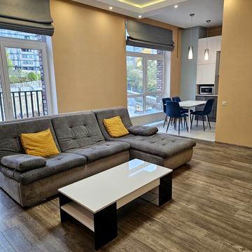 Південна вул., 8-Г