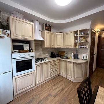 Ілони Зріні вул., 113