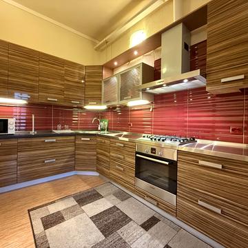 Симона Петлюри вул. (Комінтерну), 6