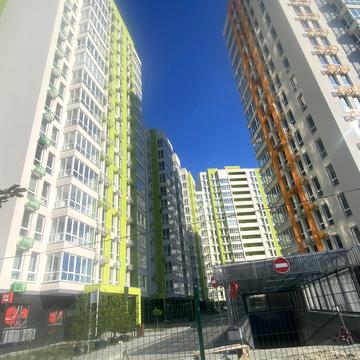 Олеся Бердника вул., 1-В