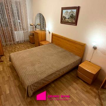 Затишна 3-кімнатна квартира біля транспорту та магазинів