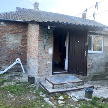 1/2 будинку в продажі