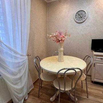 Продам квартиру в центрі міста