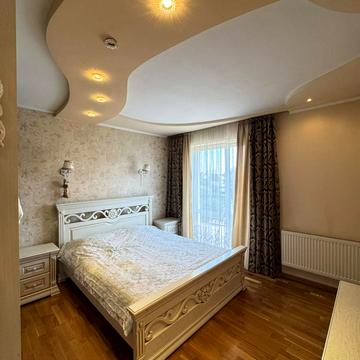 Райдужна вул., 23