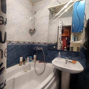 Продаж 2к Квартира Полонської-Василенко вулиця