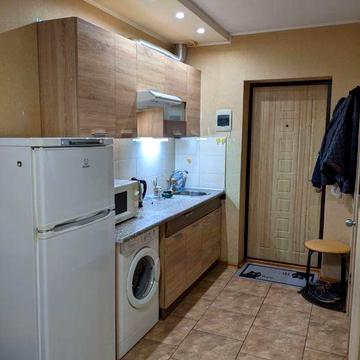 Сдам гостинку  м. Академика Павлова