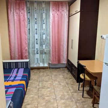 Сдам гостинку  м. Академика Павлова