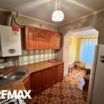 Трикімнатна квартира з гаражем по вул. Загорська