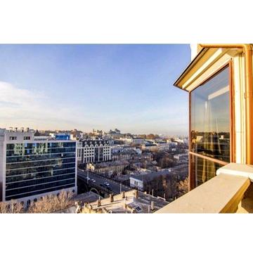 Грецька вул., 1а