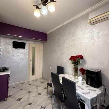 Здається в оренду 3х кімнатна квартира.