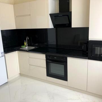 Перлинна вул., 9