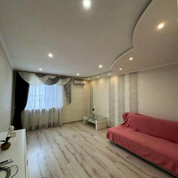 Продаж 2к Квартира Героїв України (Сталінграда) проспект