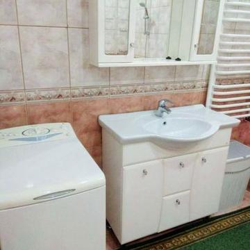 Оренда половини особняка