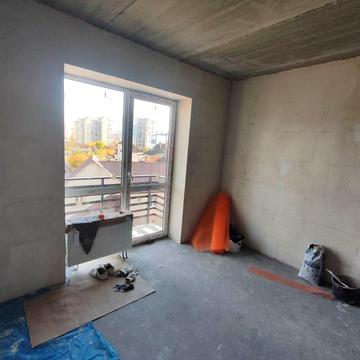 Продам 1 к  квартиру з част.ремонтом, метро Академмістечко 15 хв