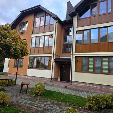 Продаж трьохкімнатної квартири.