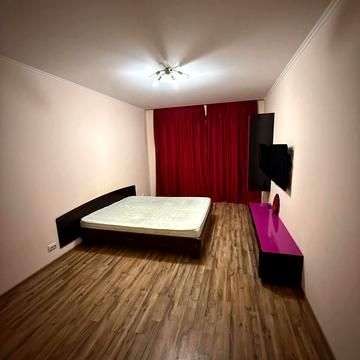 Святошинська вул., 27Г