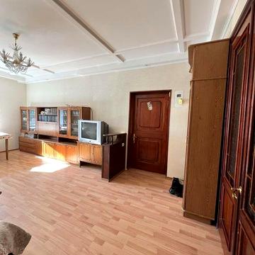 Продаж 3к квартири на вул. Вадима Гурова 2, (автономне апалення )