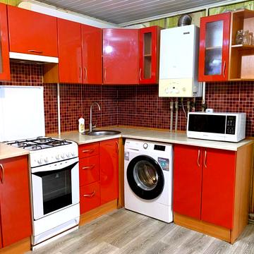 Центр Міста! ТРЦ "Конкорд". По Кільцю. Будинок з особистим Двором.