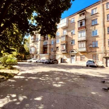 Леоніда Каденюка просп. (Юрія Гагаріна), 9