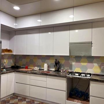 Перша здача. Новий ремонт. 2к з газом.