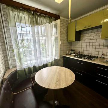 Продам однокомнатную квартиру в пгт Черноморское