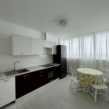 Сдам без выселения на лето. Цветной бульвар