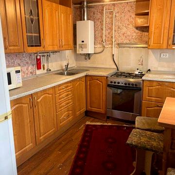 Будинок 3 кім 100 мкв пр Науки  Малокитаївська стм Деміївська