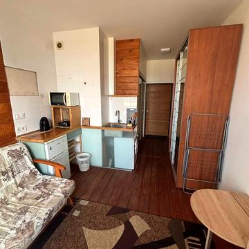 Ракетна вул., 24