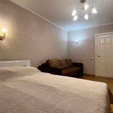 Продам однокімнатну квартиру Смілянська 15 Севастопольська пл.